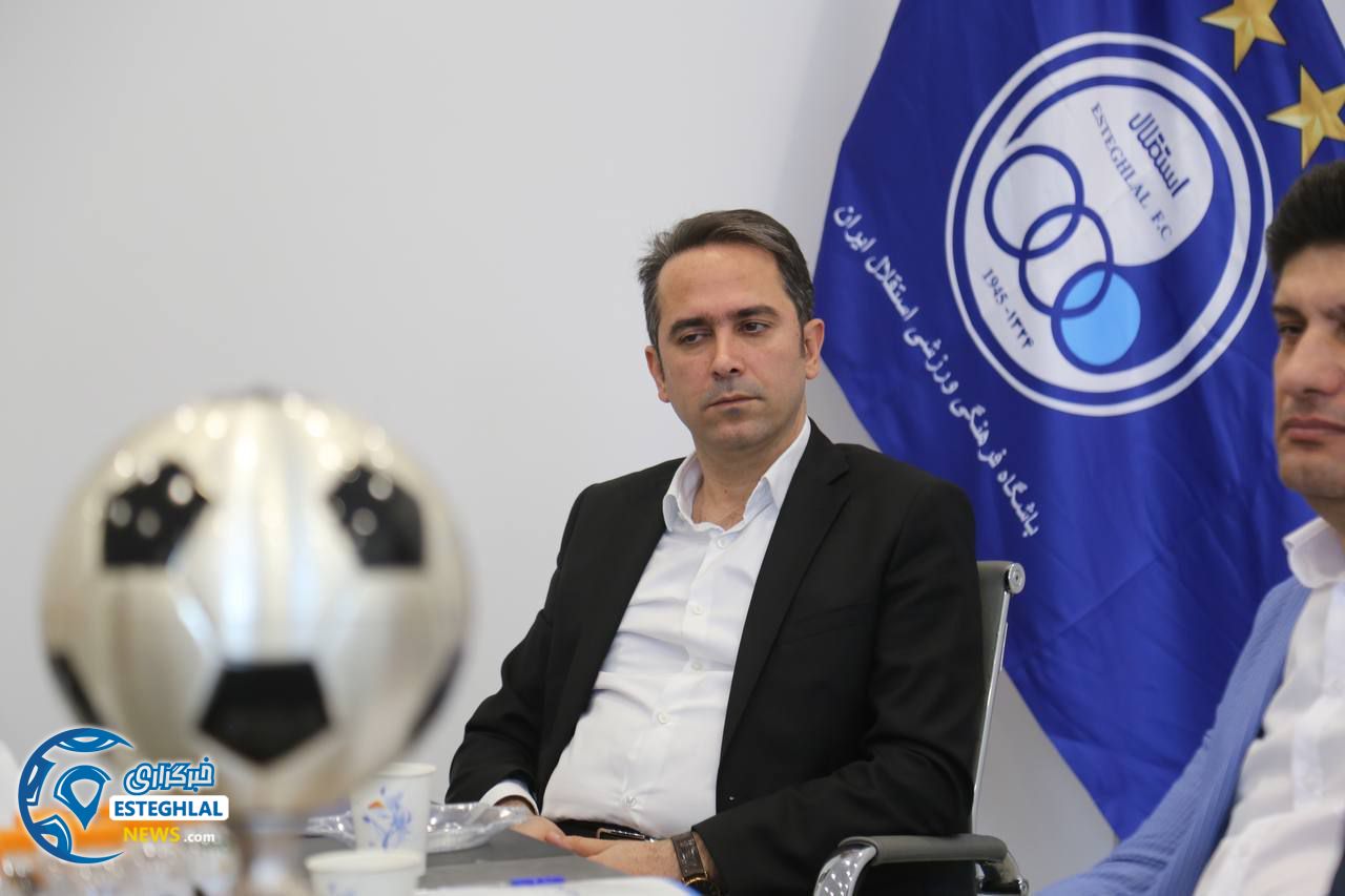 علی خطیر مدیرعامل استقلال: از آقای تاج، درخواست می کنم بازی های هفته های پایانی را با VAR برگزار کند